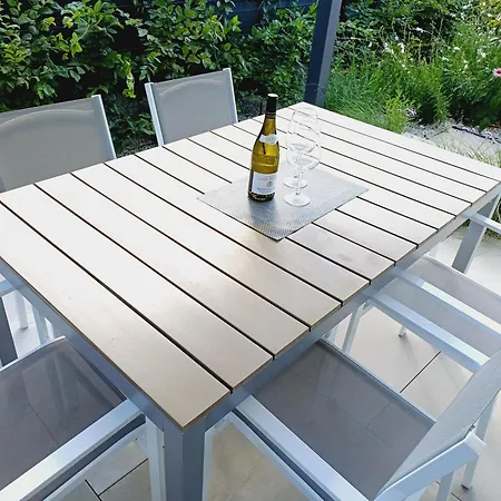 Dom 200m Od Plaze S Terasou Na Grilovani Priamo Na Slnecnych Jazerach Holiday home