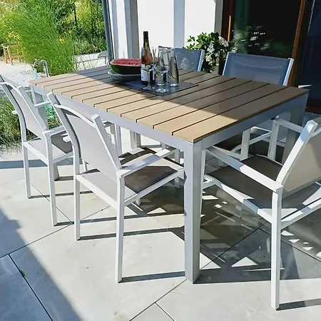 Dom 200m Od Plaze S Terasou Na Grilovani Priamo Na Slnecnych Jazerach *
